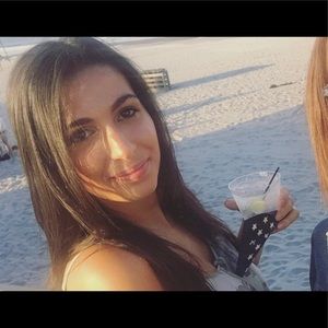 Meet your Posher, Francesca